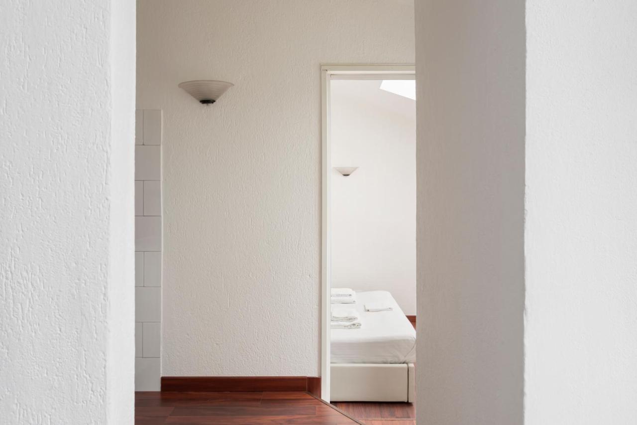 1 Bedroom & 1 Living Room Apt - Duomo 5 มิลาน ภายนอก รูปภาพ